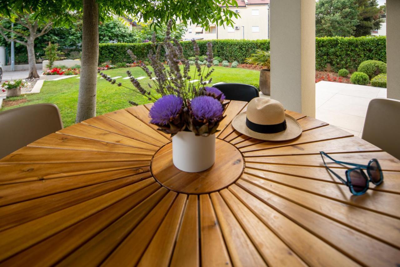 Garden Apartment Pakostane Ngoại thất bức ảnh